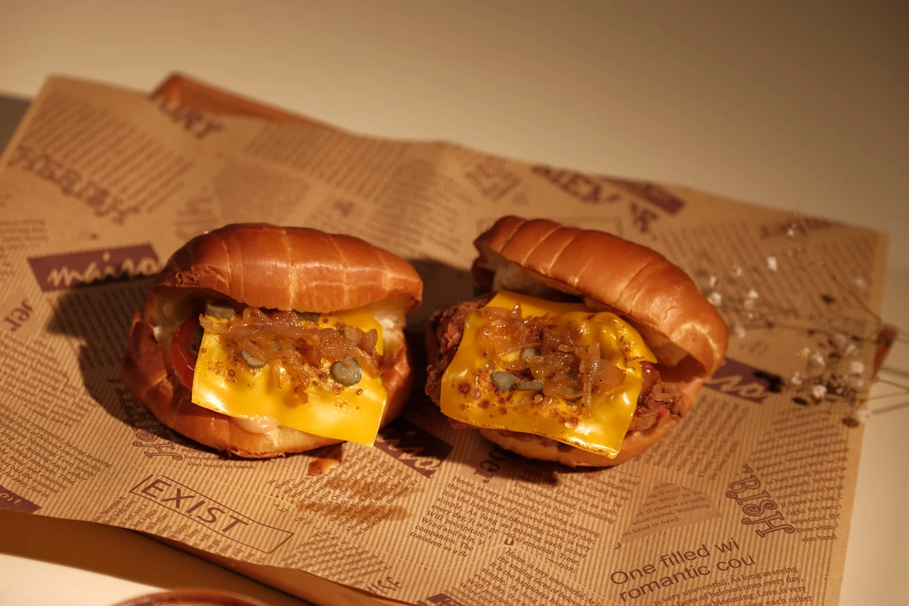 Cheese burger beef salt breads